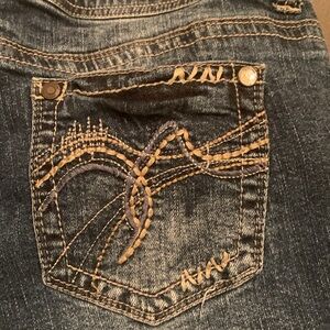 Wallflower Women’s Jean Shorts Ripped Style Size 13